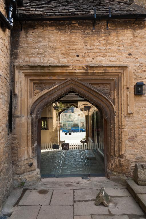 The Crown Shipton under Wychwood Exterior foto